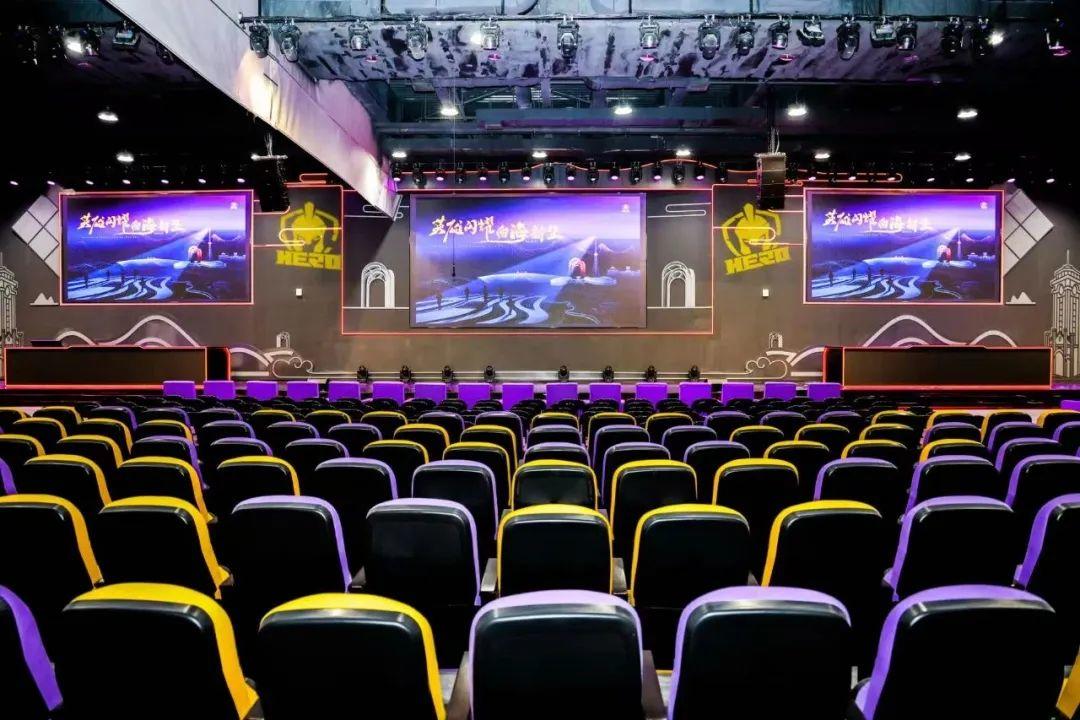 在这正式开 在这正式开