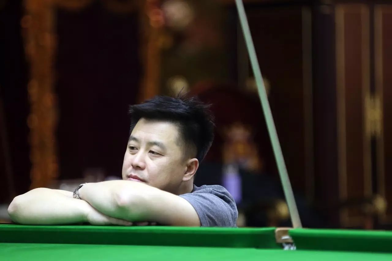 室内跳伞将 室内跳伞将